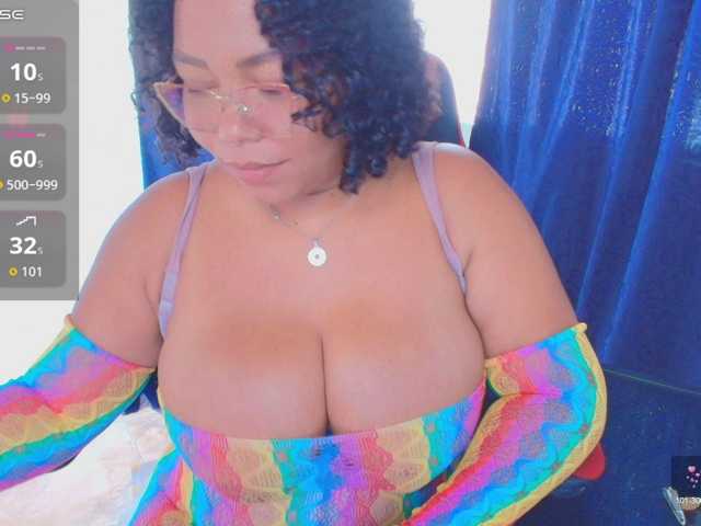 Italy-boobs live cam on BongaCams