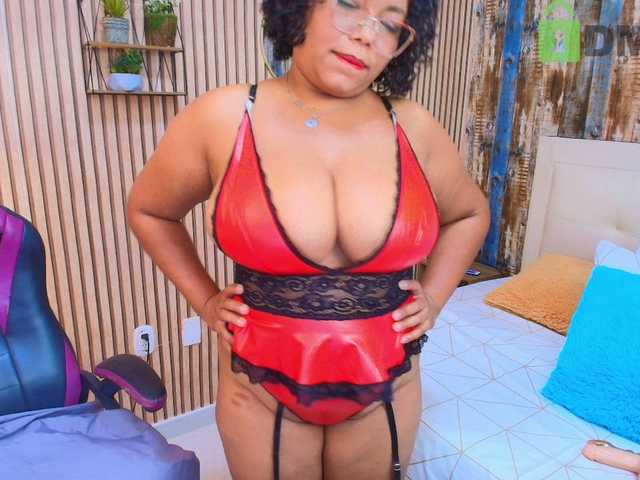 Italy-boobs live webcam show