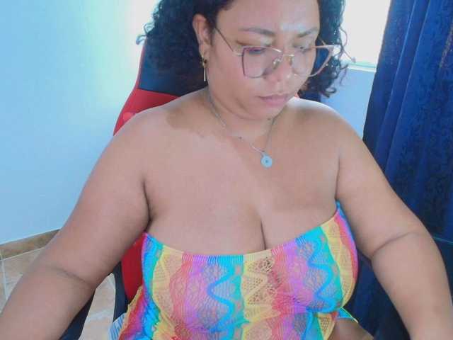 Italy-boobs live cam on BongaCams