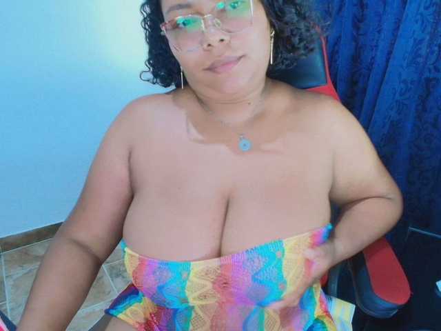 Italy-boobs live cam on BongaCams