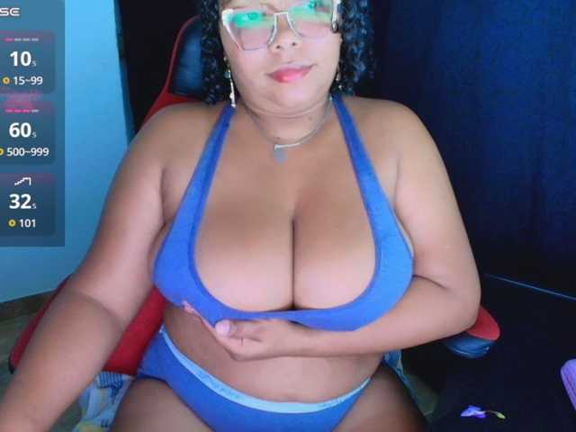 Italy-boobs
