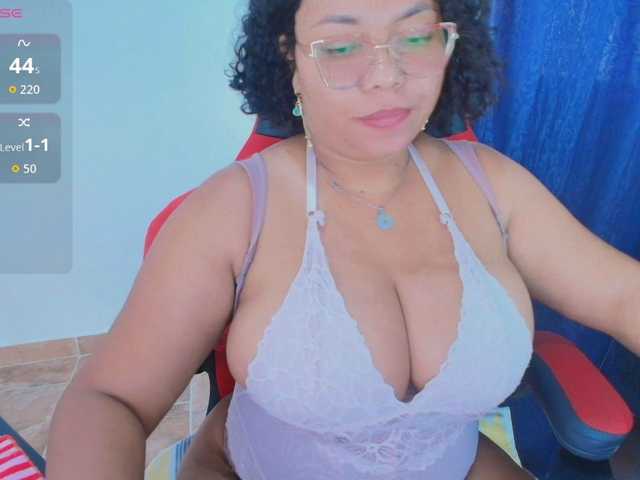 Italy-boobs live cam on BongaCams