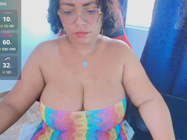 Italy-boobs live cam on BongaCams