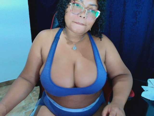 Italy-boobs live cam on BongaCams