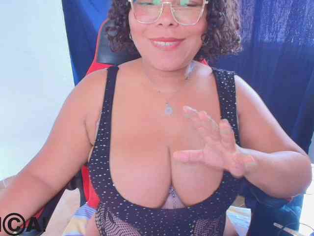 Italy-boobs webcam