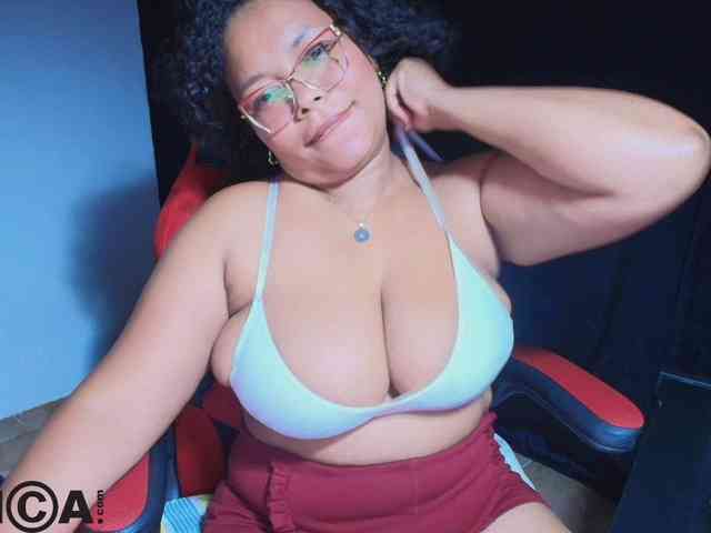 Italy-boobs webcam