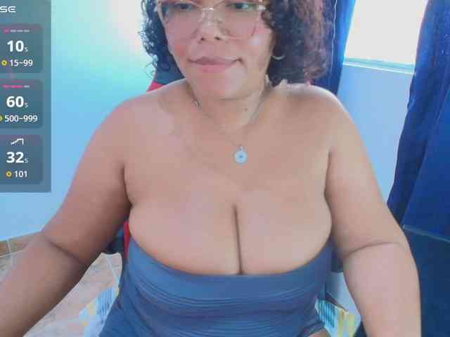 Italy-boobs webcam