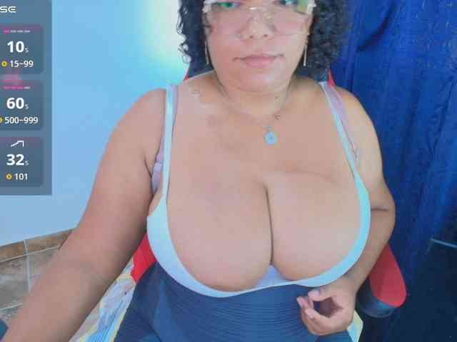 Italy-boobs webcam