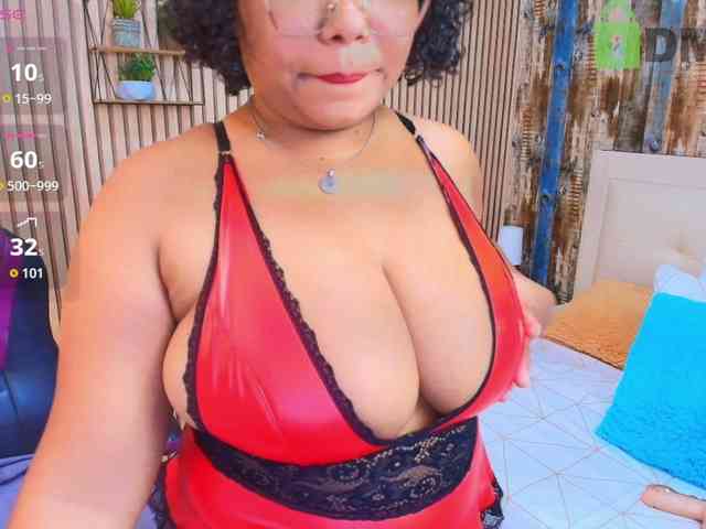 Italy-boobs webcam