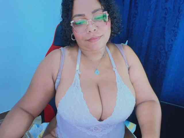 Italy-boobs webcam