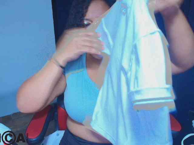Italy-boobs webcam