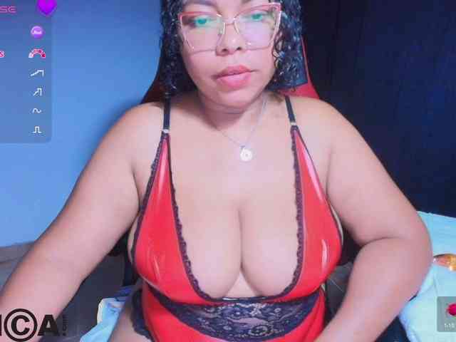 Modella: Italy-boobs