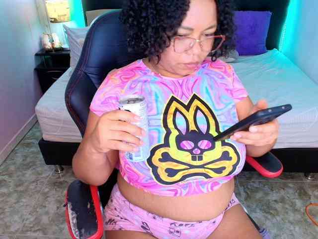 Italy-boobs webcam