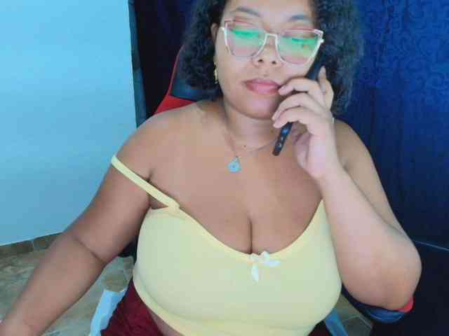Italy-boobs webcam