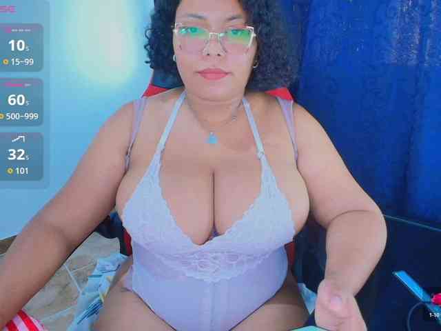 Italy-boobs webcam