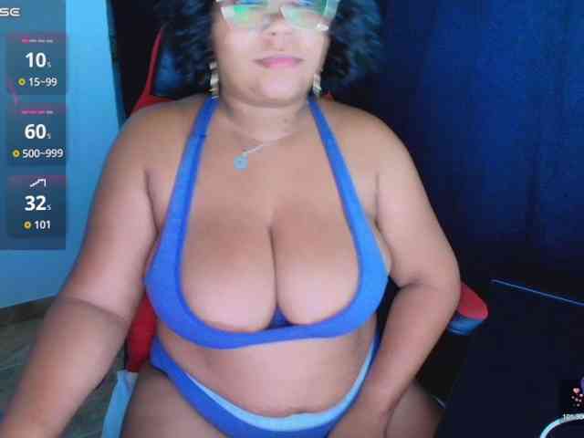 Italy-boobs