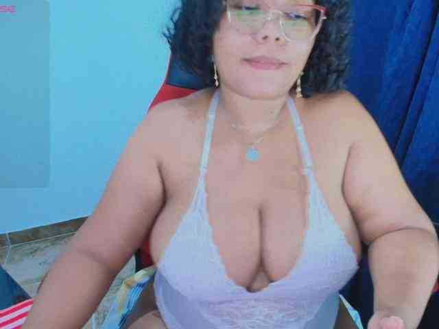 Italy-boobs webcam