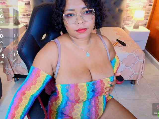 Italy-boobs webcam