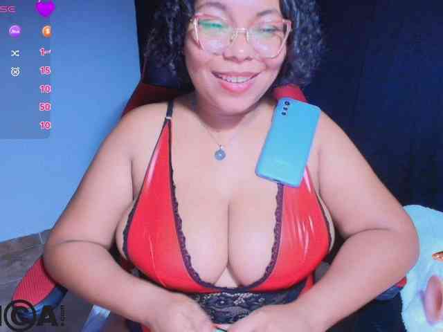 Italy-boobs webcam
