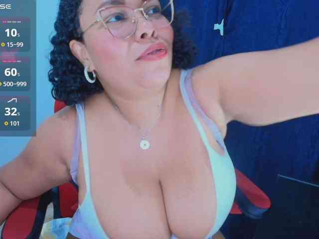 Italy-boobs