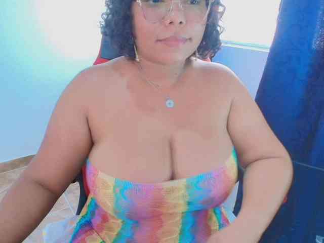 Italy-boobs webcam