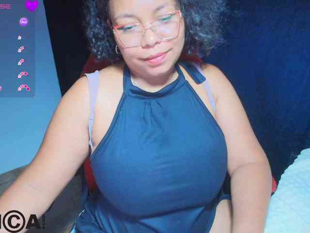 Italy-boobs webcam