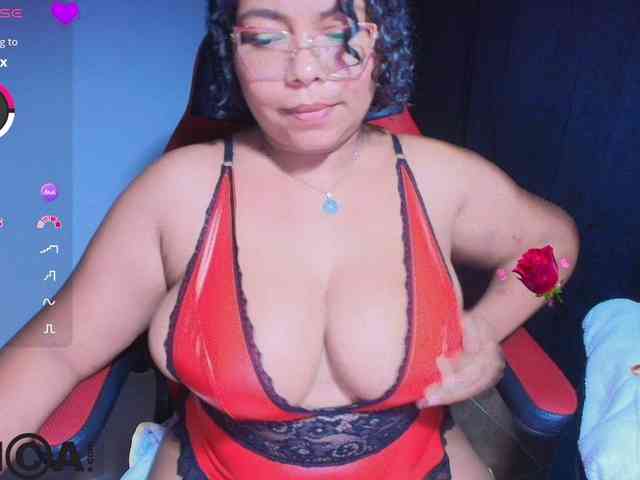 Italy-boobs webcam