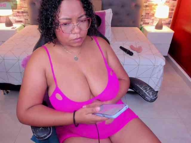 Italy-boobs webcam