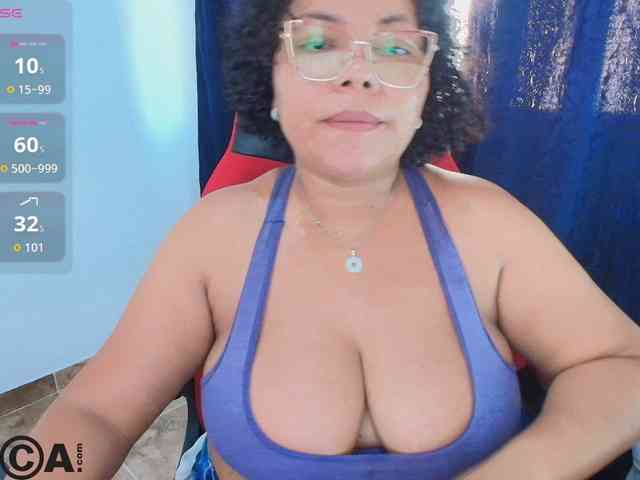 Italy-boobs webcam