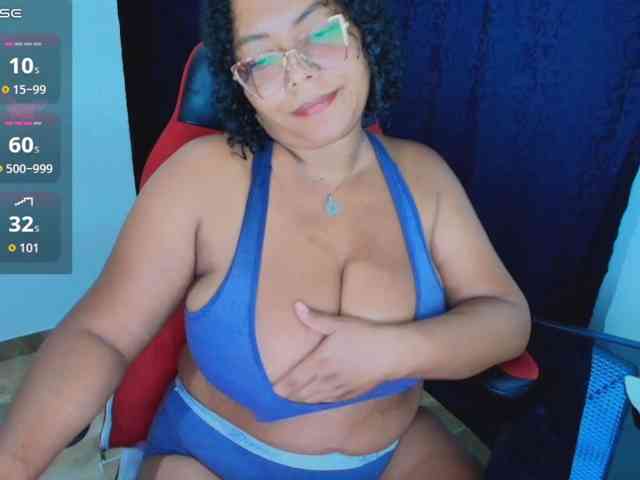 Italy-boobs
