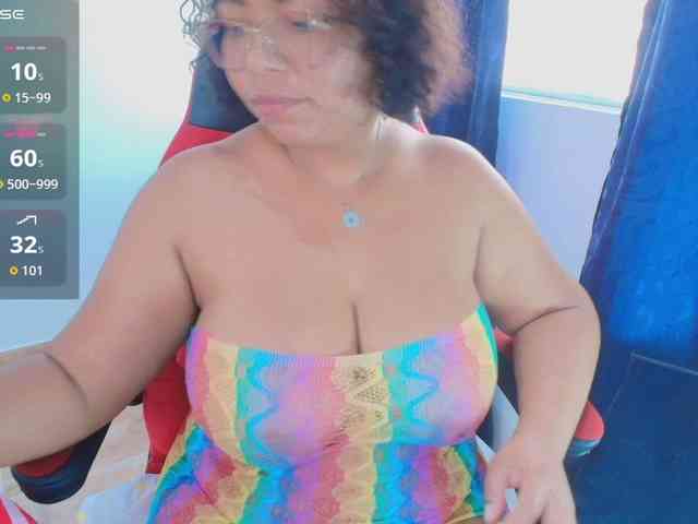 Italy-boobs webcam