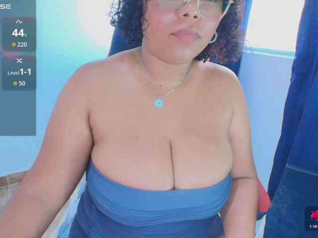 Italy-boobs webcam