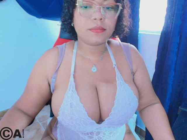 Italy-boobs webcam