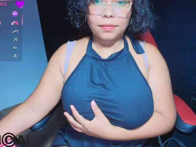 Italy-boobs webcam