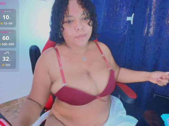 Italy-boobs webcam