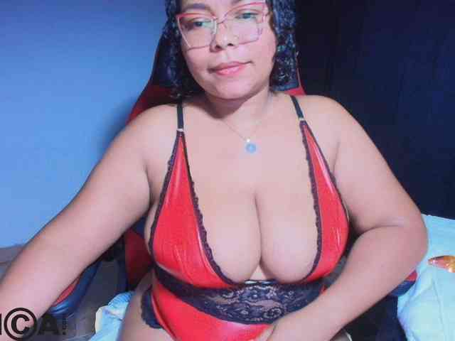 Italy-boobs webcam