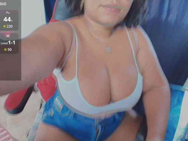 Italy-boobs