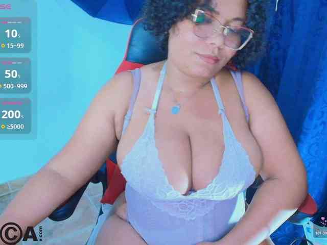 Italy-boobs webcam