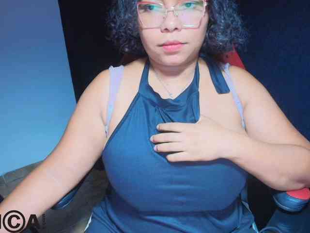 Italy-boobs webcam