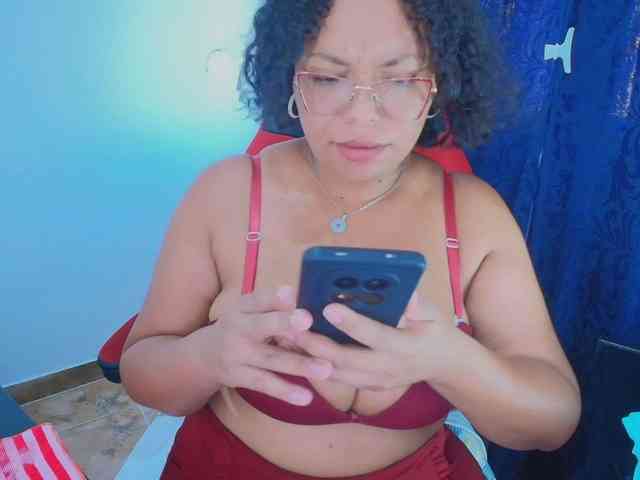 Italy-boobs webcam