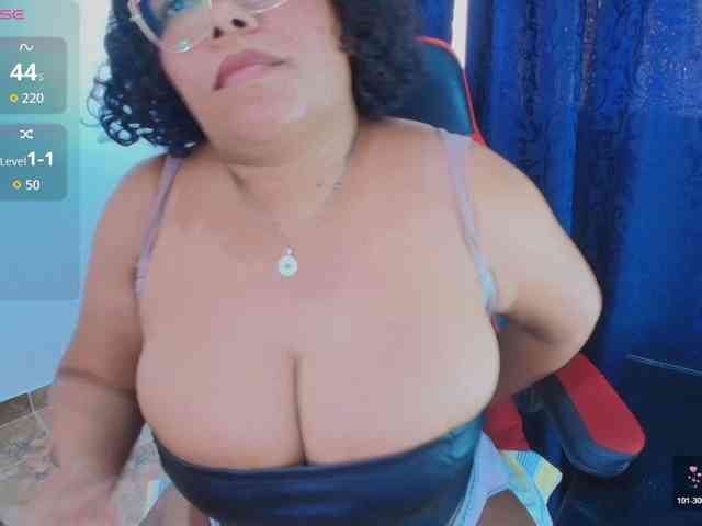 Italy-boobs webcam