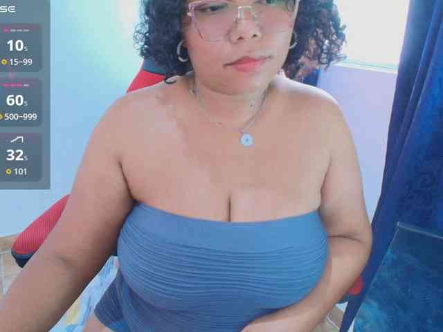 Italy-boobs webcam
