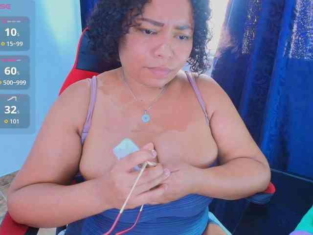 Italy-boobs webcam