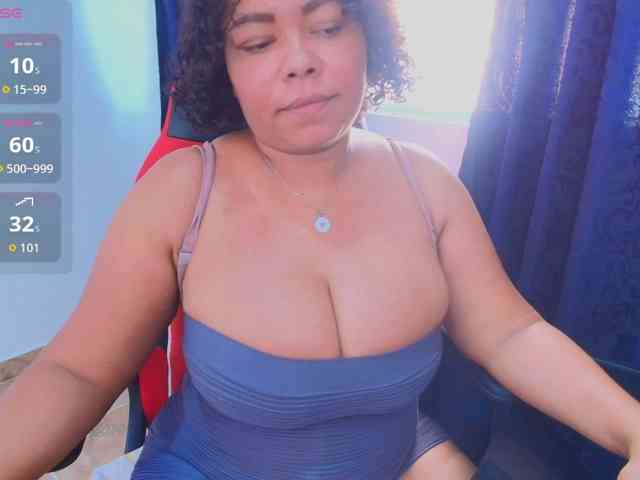 Italy-boobs webcam