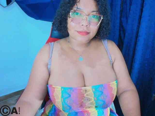 Italy-boobs webcam