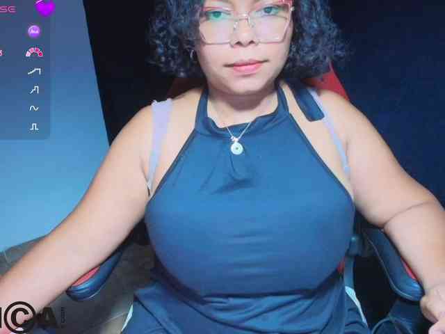 Italy-boobs webcam
