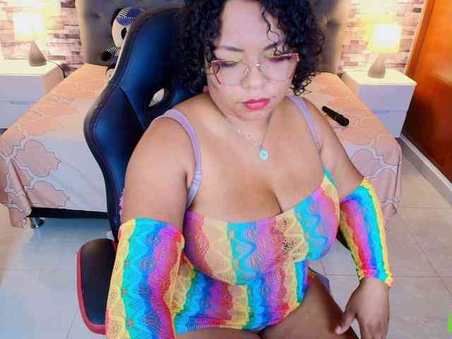 Italy-boobs webcam