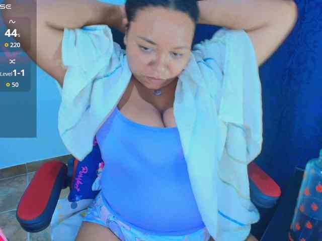 Italy-boobs webcam