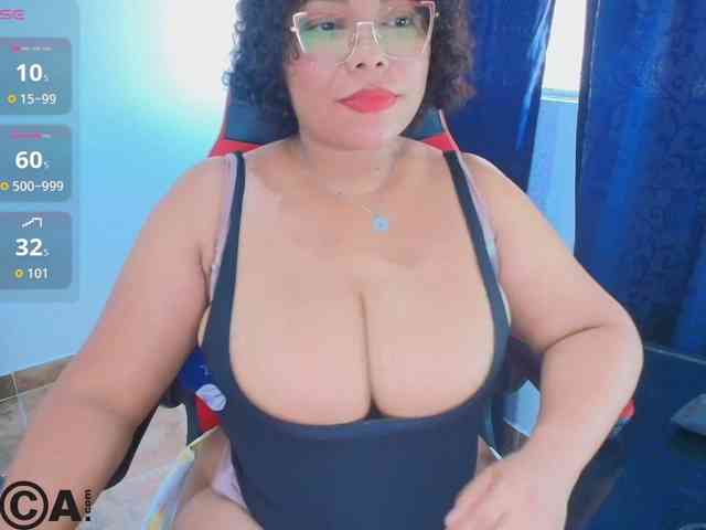 Italy-boobs webcam