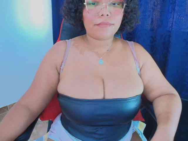 Italy-boobs webcam